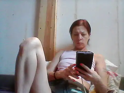 Snapshot of Milana38 chatting on 07/14/26, 03:18 Milana38 online show from 07/14/26, 03:18