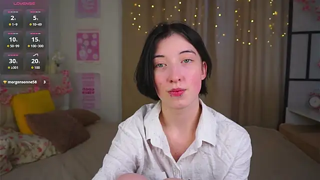 JuanaFriesz online show from 02/25/26, 09:19