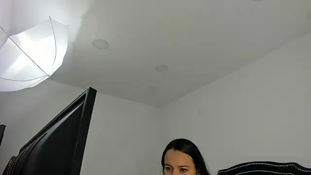 Snapshot of MariaSofiaGomez chatting on 10/30/25, 12:06 MariaSofiaGomez online show from 10/30/25, 12:06