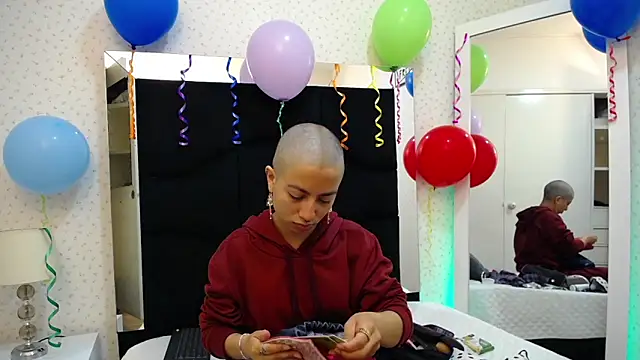 LunaRichy  online show from 09/25/25, 12:53