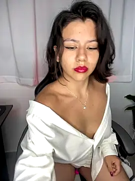 Valen Sky online show from 11/24/25, 04:45