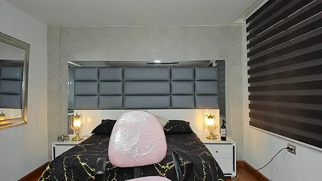 Lucia jane online show from 11/26/25, 07:48