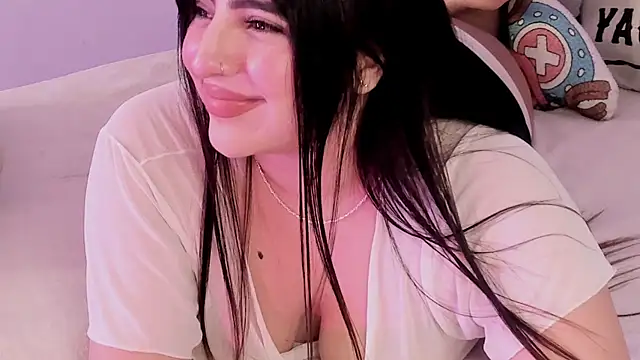 Camila Matinez  online show from 10/18/25, 12:13