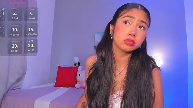 KimTayloor1 online show from 11/21/25, 07:45