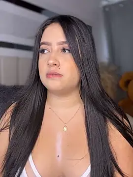 Emiily Moore1 online show from 11/26/25, 02:12