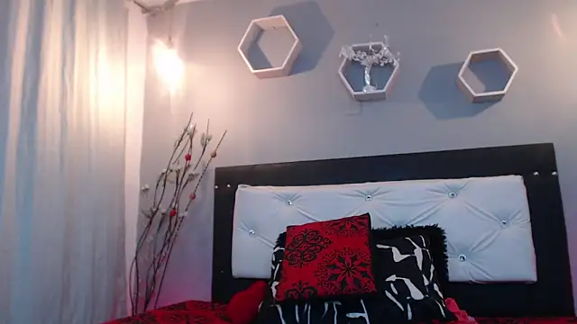 Meriiida online show from 09/19/25, 03:19