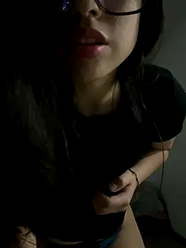 Lealux0 online show from 10/03/25, 02:08