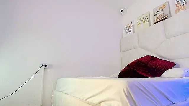 elizawiliamst online show from 04/21/26, 06:01