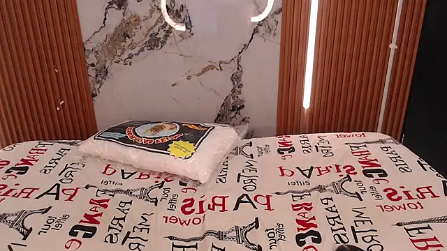 Snapshot of tiffany_lee6 chatting on 12/03/25, 12:25 tiffany lee6 online show from 12/03/25, 12:25