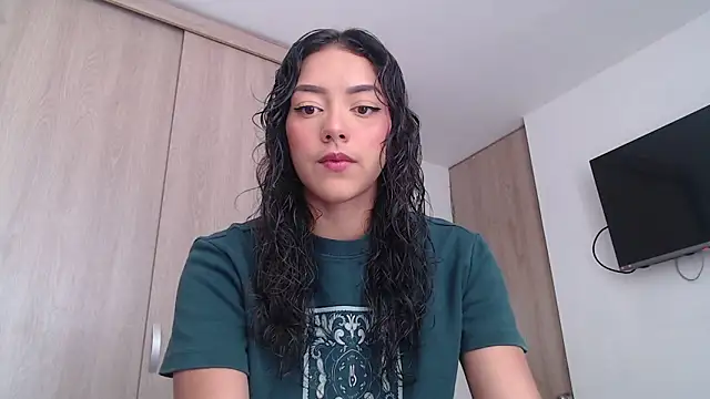 WendySuns  online show from 11/26/25, 05:03
