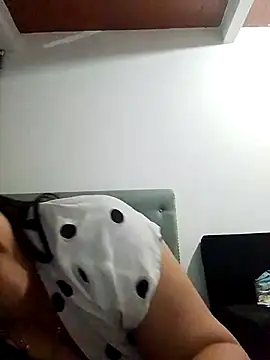 tiffany Johnson1 online show from 09/28/25, 03:56