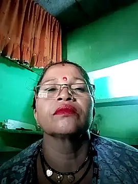 Snapshot of Manavi_x chatting on 09/25/25, 08:29 Manavi x online show from 09/25/25, 08:29