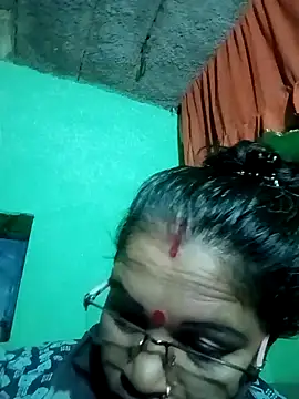 Snapshot of Manavi_x chatting on 09/25/25, 09:18 Manavi x online show from 09/25/25, 09:18