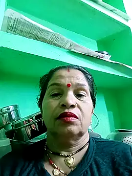 Snapshot of Manavi_x chatting on 10/24/25, 10:28 Manavi x online show from 10/24/25, 10:28