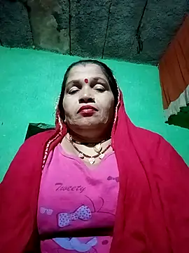 Snapshot of Manavi_x chatting on 11/04/25, 12:10 Manavi x online show from 11/04/25, 12:10