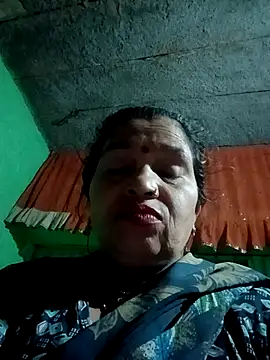 Snapshot of Manavi_x chatting on 11/11/25, 08:53 Manavi x online show from 11/11/25, 08:53