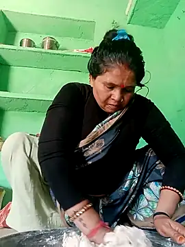 Snapshot of Manavi_x chatting on 05/12/26, 05:04 Manavi x online show from 05/12/26, 05:04