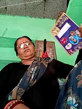 Snapshot of Manavi_x chatting on 05/14/26, 08:43 Manavi x online show from 05/14/26, 08:43