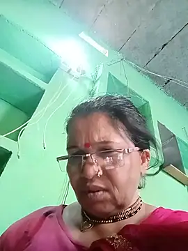 Snapshot of Manavi_x chatting on 06/02/26, 12:40 Manavi x online show from 06/02/26, 12:40