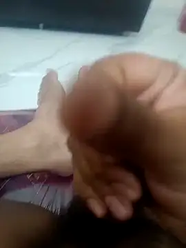 bobby3374 online show from 11/23/25, 12:43