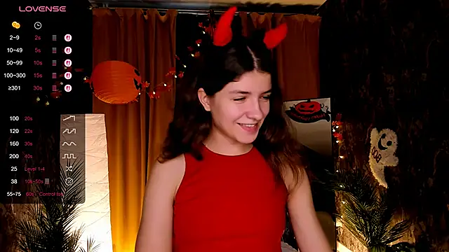 amy cute cat online show from 10/31/25, 08:59