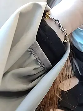 Lovelyanan online show from 10/22/25, 06:46