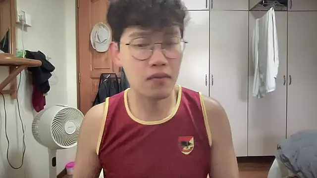 Passionatetwink2 online show from 09/22/25, 09:11