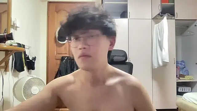 Passionatetwink2 online show from 11/07/25, 11:43