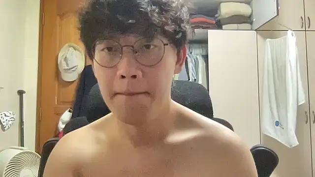 Passionatetwink2 online show from 03/06/26, 10:34