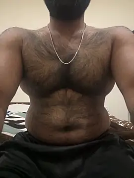 DJLOVE280825 online show from 02/18/26, 06:42