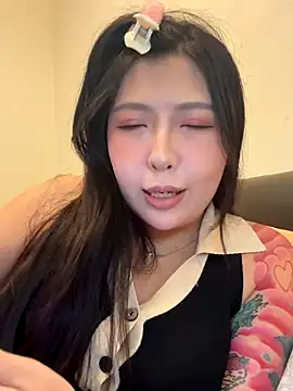 Snapshot of flower520hua chatting on 10/06/25, 03:53 flower520hua online show from 10/06/25, 03:53