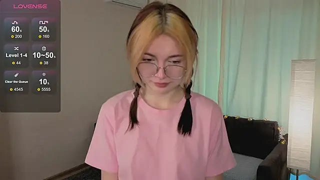 Susan Gardner online show from 12/21/25, 08:32