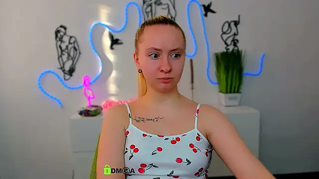 mila glow1 online show from 03/05/26, 06:31