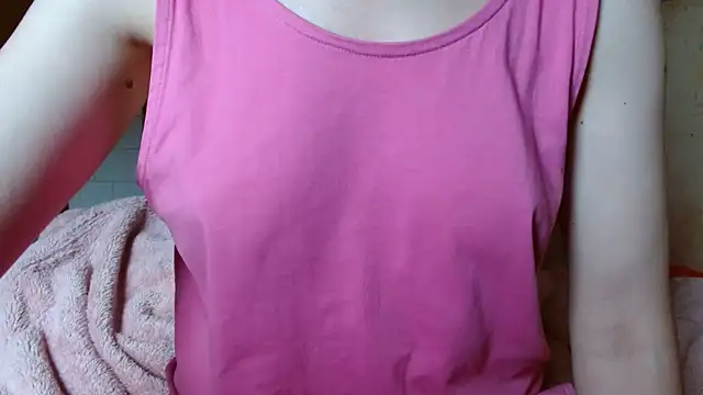 Snapshot of LorraineOSun chatting on 07/25/26, 02:47 LorraineOSun online show from 07/25/26, 02:47