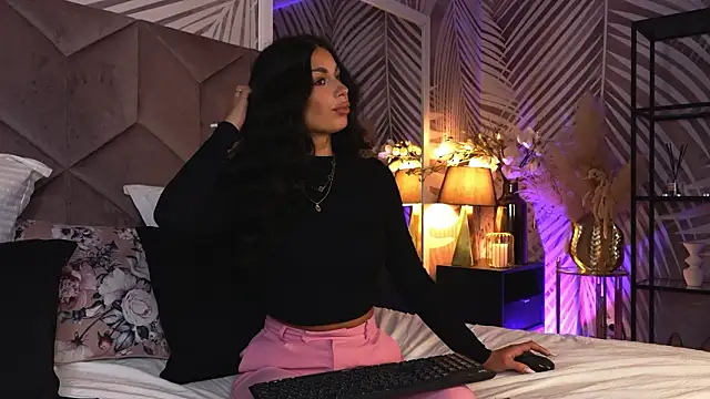 EvaRhea online show from 03/18/26, 03:53