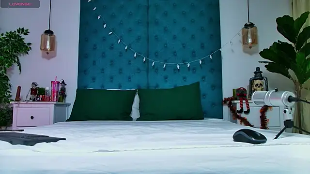 LollyShine online show from 10/31/25, 07:48