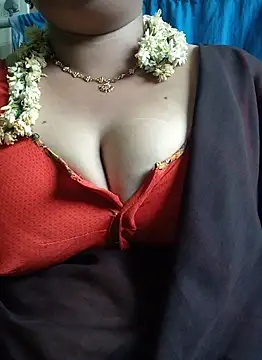 Geetha227 online show from 09/23/25, 04:26