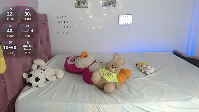 Laramucci online show from 11/08/25, 03:23