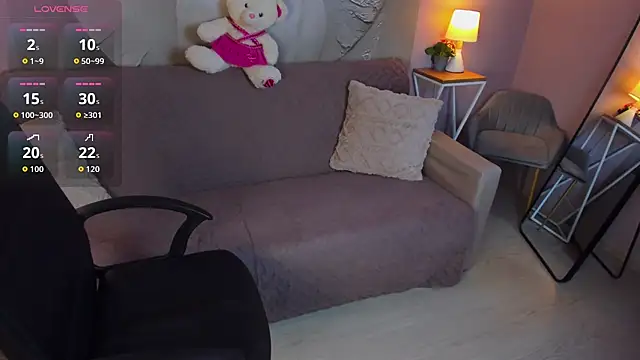 Snapshot of SandraEleson chatting on 02/22/26, 04:02 SandraEleson online show from 02/22/26, 04:02