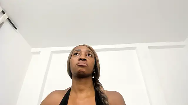 Snapshot of Ebony_danik chatting on 10/18/25, 02:47 Ebony danik online show from 10/18/25, 02:47