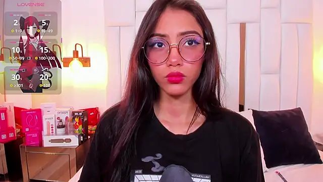 Snapshot of miyu_lu chatting on 11/11/25, 05:13 miyu lu online show from 11/11/25, 05:13