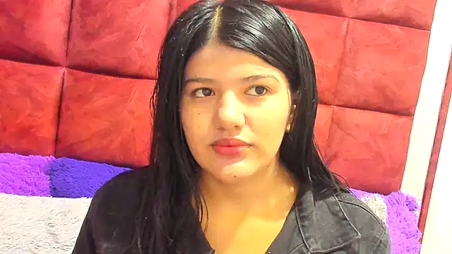 Snapshot of AANGELADIAZZ chatting on 10/04/25, 03:10 AANGELADIAZZ online show from 10/04/25, 03:10