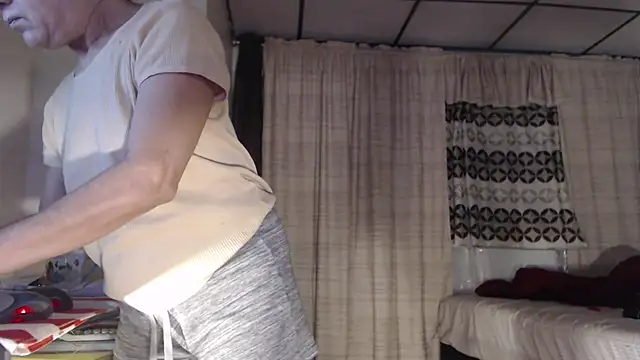 ANALTRAINING4U2 online show from 10/29/25, 06:15