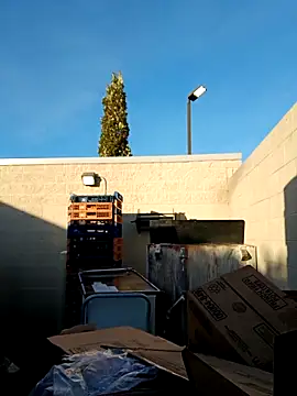 Snapshot of Dropdingo chatting on 11/11/25, 01:33 Dropdingo online show from 11/11/25, 01:33