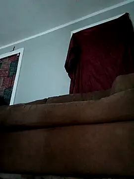 Snapshot of Dropdingo chatting on 11/21/25, 03:27 Dropdingo online show from 11/21/25, 03:27