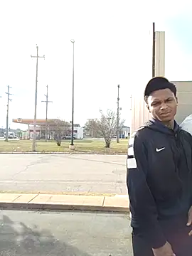 Snapshot of Dropdingo chatting on 11/23/25, 02:50 Dropdingo online show from 11/23/25, 02:50