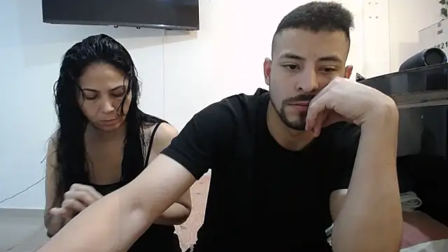 yohacriss online show from 10/17/25, 07:49