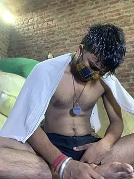 Snapshot of uniquesexyboy5689 chatting on 06/28/26, 10:21 uniquesexyboy5689 online show from 06/28/26, 10:21