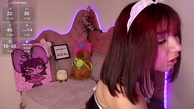 Snapshot of sophiievv chatting on 10/22/25, 07:13 sophiievv online show from 10/22/25, 07:13