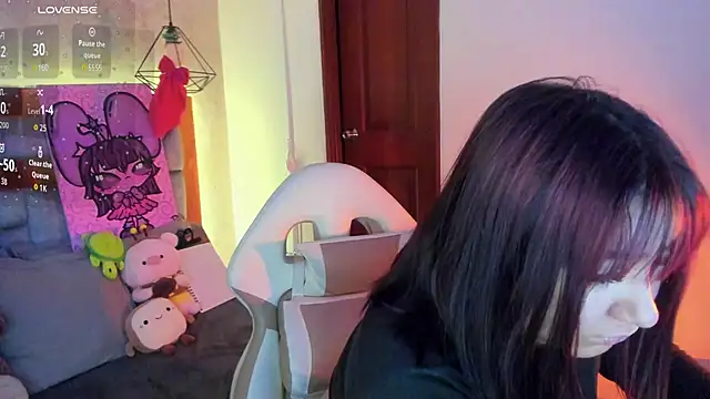 Snapshot of sophiievv chatting on 11/30/25, 07:40 sophiievv online show from 11/30/25, 07:40